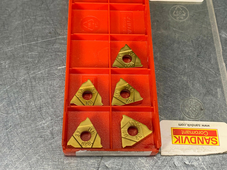 Sandvik R166.0G-16UN01-320 1020 Carbide Inserts Threading (Pack of 5)