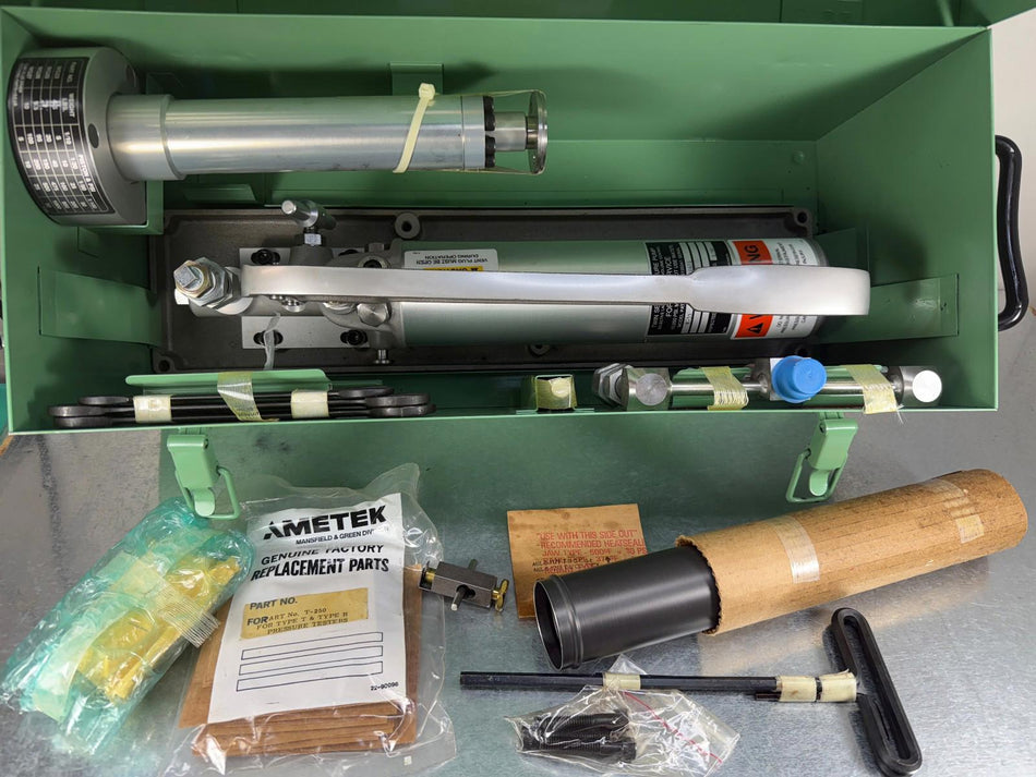 Ametek Type R Deadweight Pressure Tester R-55 Range: 50-5000lbs - Complete