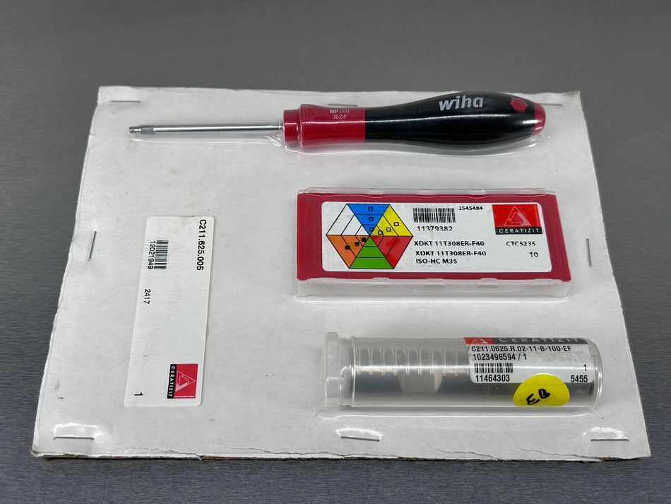 Ceratizit 5/8" Indexable End Mill + (10) Inserts C211.0625.R.02-11-B-100-EF