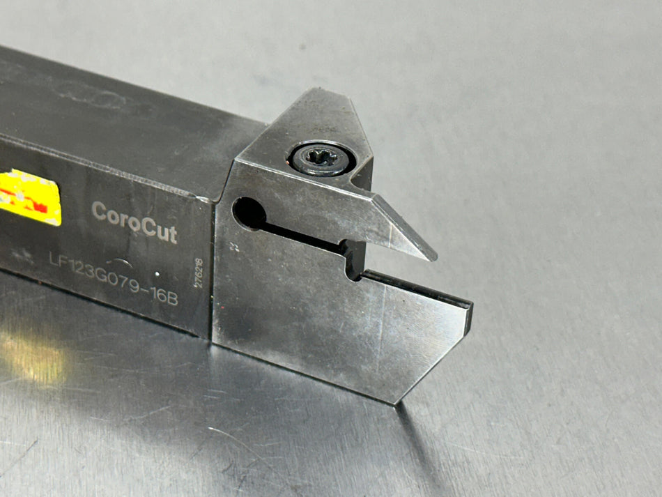 Sandvik LF123G079-16B Indexable Lathe Tool Holder Grooving 1"