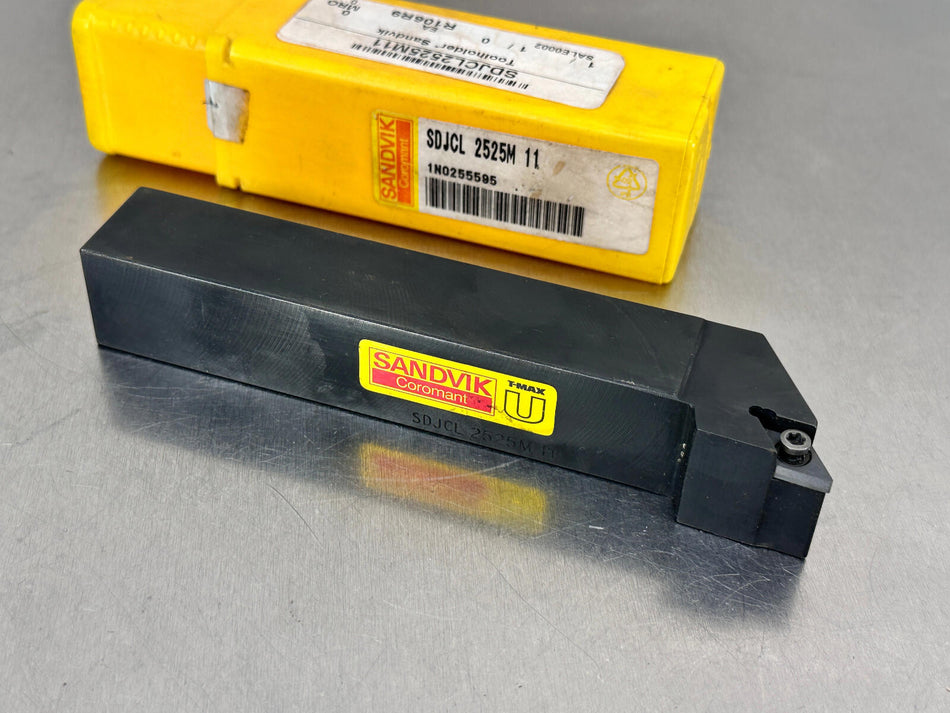 Sandvik SDJCL 2525M 11 Indexable Lathe Tool Holder Turning DCMT Insert
