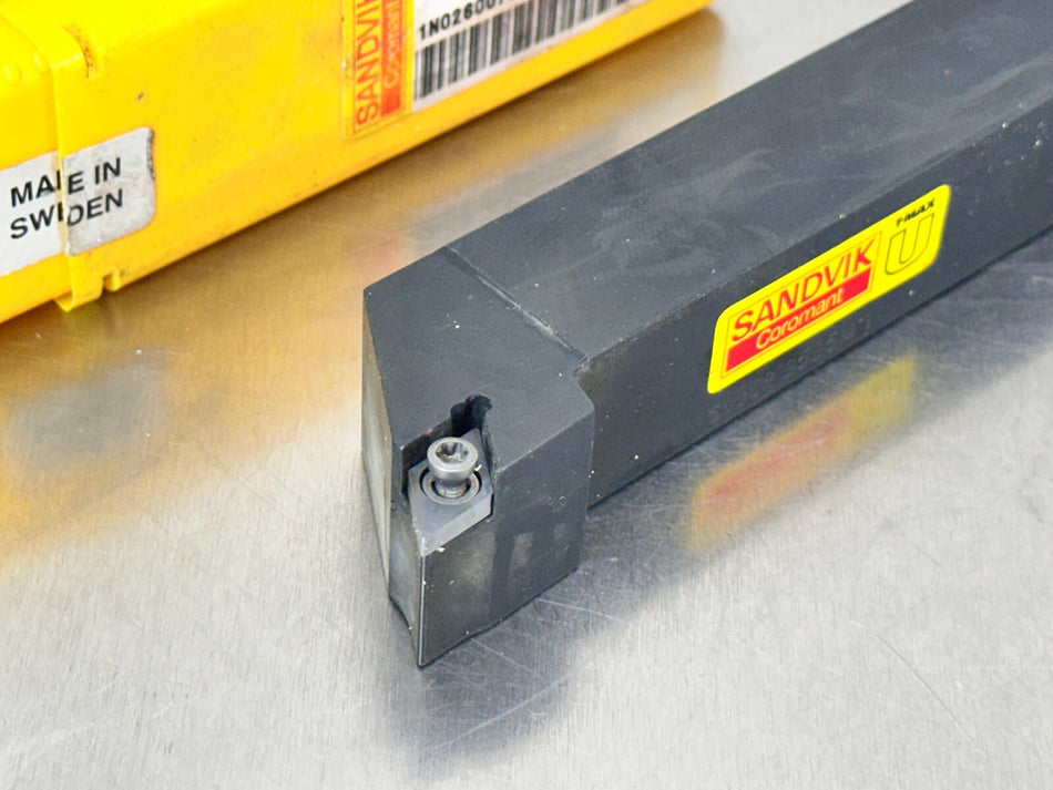 Sandvik SDJCR 2525M 11 Indexable Lathe Tool Holder Turning DCMT Insert