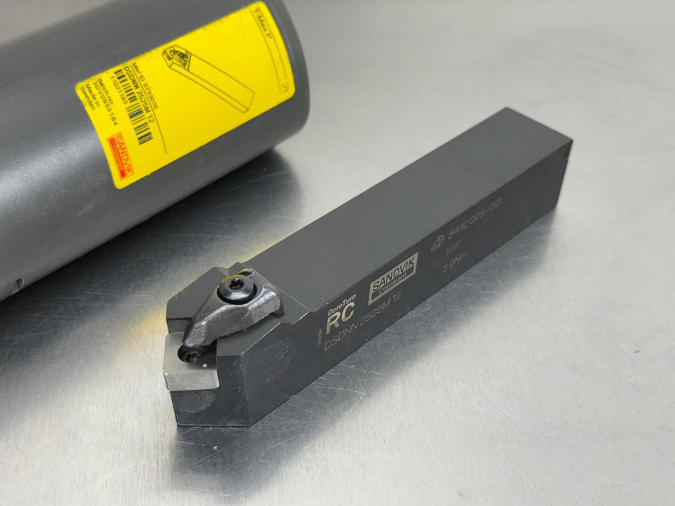 Sandvik DSDNN 2525M 12 Indexable Lathe Tool Holder 25mm SNMG Insert