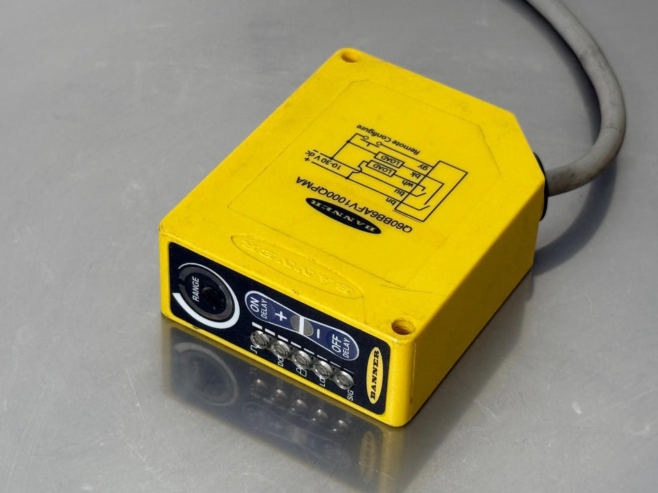 Banner Q60BB6AFV1000QPMA Photoelectric Sensor