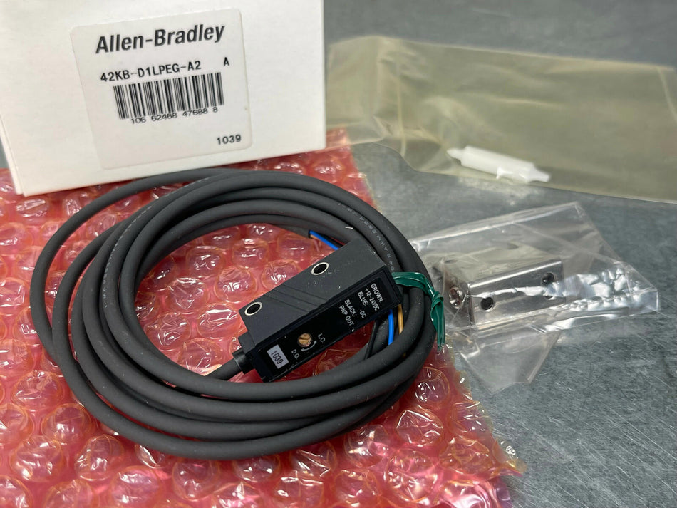 Allen Bradley 42KB-D1LPEG-A2 Micro Rectangular Sensor Photoelectric