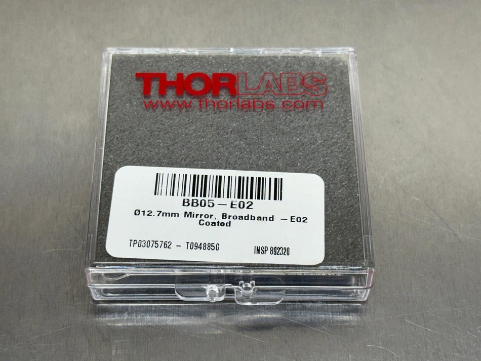 Thorlabs BB05-E02 Broadband Dielectric Mirror 1/2"