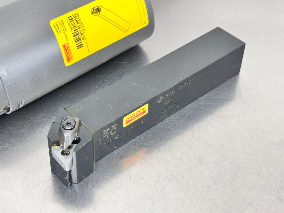 Sandvik DTFNR 2525M 16 Indexable Lathe Tool Holder Turning TNMG Insert