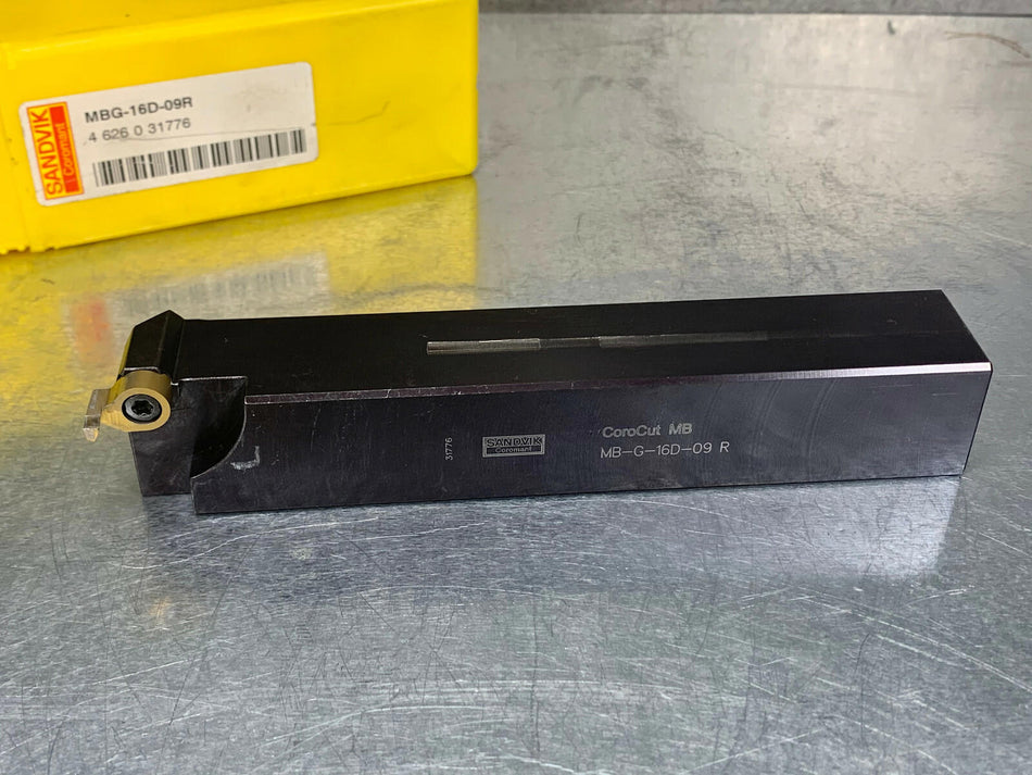 Sandvik MBG-16D-09R Rectangular Shank 1" to CoroCut MB Adapter