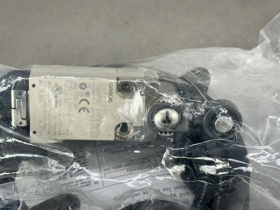 Omron D4F-120-3D Limit Switch Roller Lever IP67