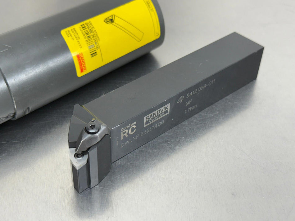 Sandvik DWLNR 2525M 06 Indexable Lathe Tool Holder 25mm WNMG Insert