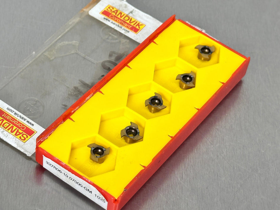 Sandvik 327R06-10 07000-GM 1025 Carbide Insert (Pack of 5)