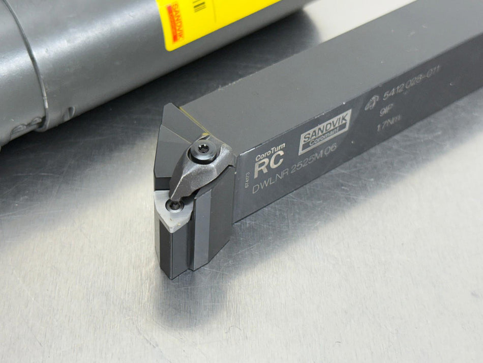 Sandvik DWLNR 2525M 06 Indexable Lathe Tool Holder 25mm WNMG Insert