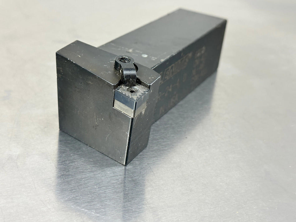 Valenite MCGNR 24-4D Indexable Lathe Tool Holder Turning 1.5" CNMG Insert