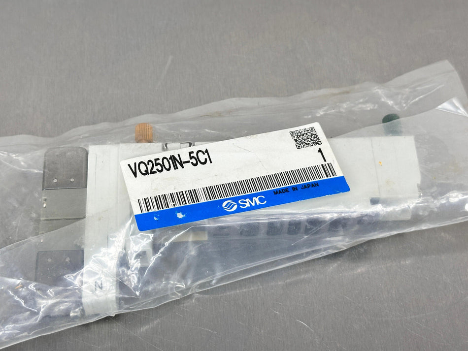 SMC VQ2501N-5C1 Solenoid Valve 3 Position