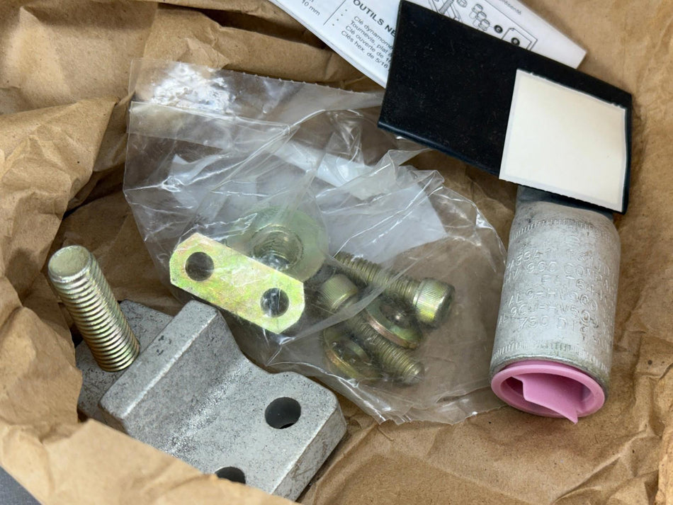 Square D YA400P7 Lug Kit for Circuit Breaker PowerPact