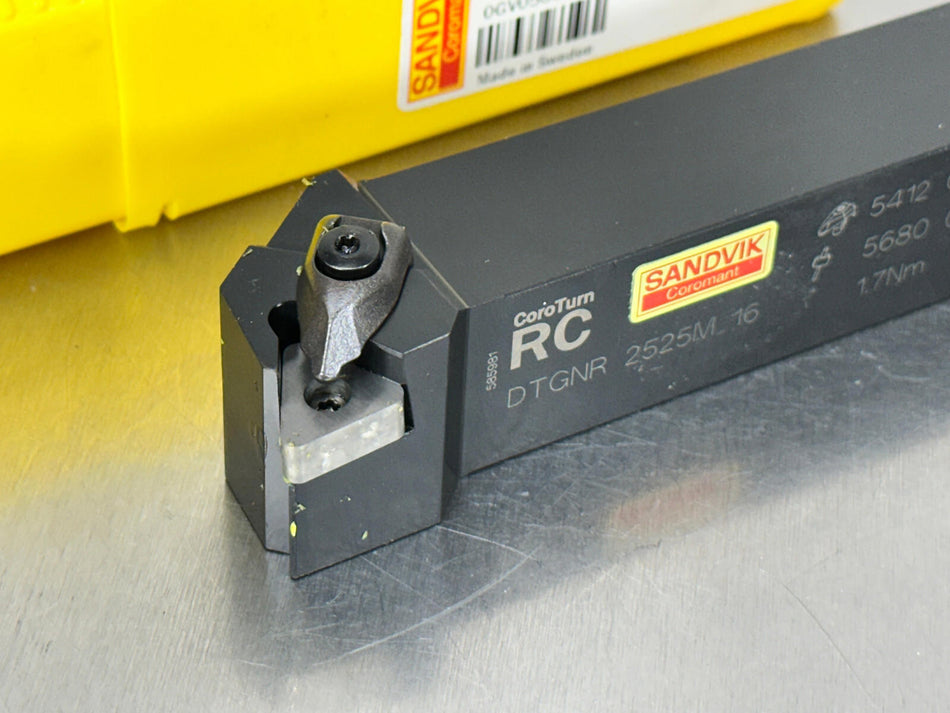 Sandvik DTGNR 2525M 16 Indexable Tool Holder Turning TNMG Insert