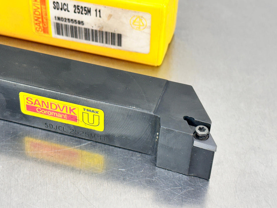 Sandvik SDJCL 2525M 11 Indexable Lathe Tool Holder Turning DCMT Insert